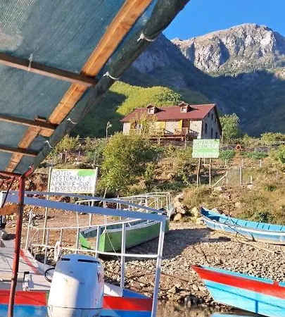 Joy's House, Koman Lake بيت ضيافة